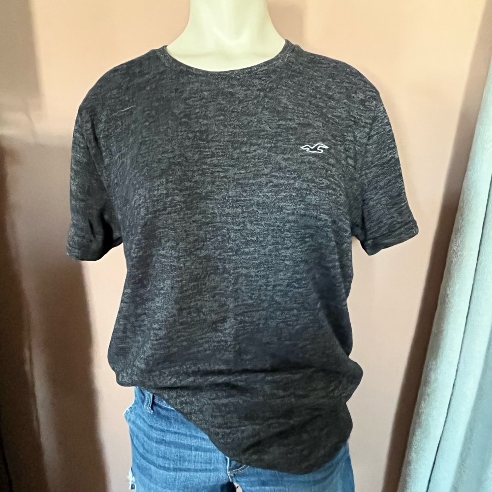 Hollister heather grey tee!